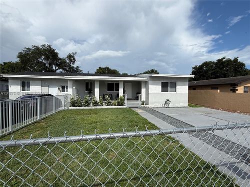 0-6825 Nw 5th Ct, Miami, FL, 33150-3903 | Card Image