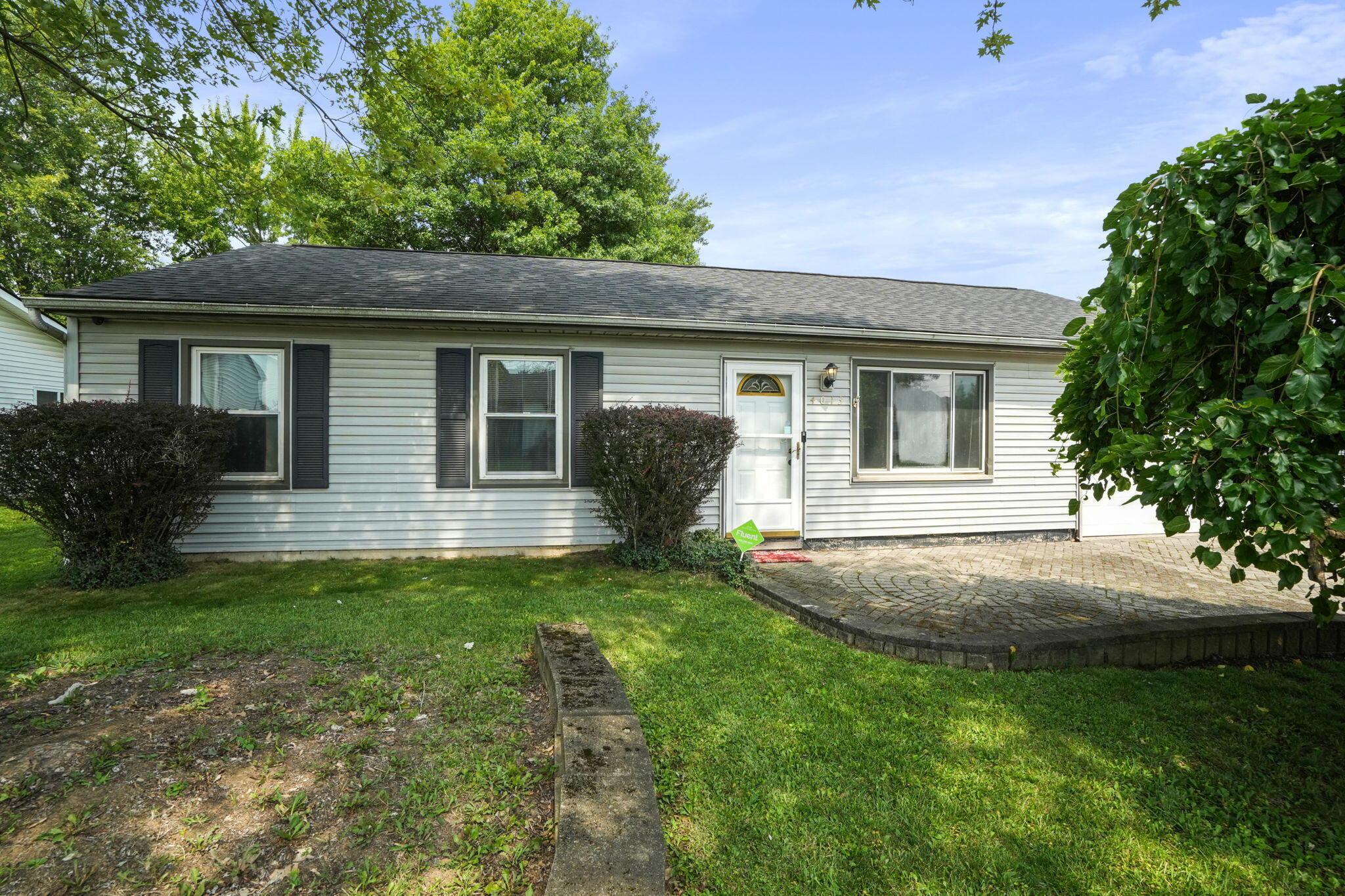 Briarbush Dr, Columbus, OH 43207
