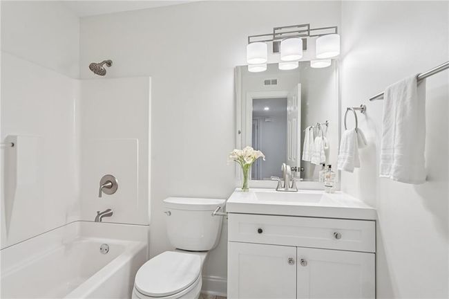 APT-301 - 1166 Booth Rd Sw, Condo with 2 bedrooms, 2 bathrooms and null parking in Marietta GA | Image 25