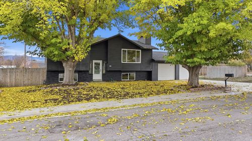 42 Blaine Ave, Grantsville, UT, 84029-9303 | Card Image