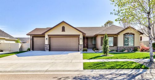 1003 Overland Trail St, Middleton, ID, 83644-5879 | Card Image