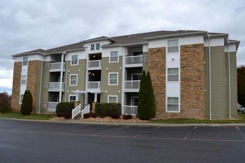 apt-101-2455 Campus View Cir, Harrisonburg, VA, 22801-6421 | Card Image