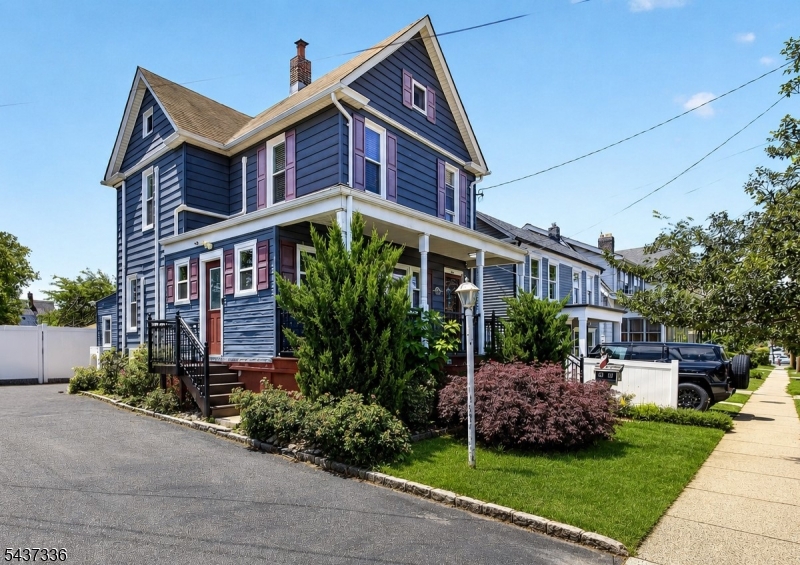 Residential in Rahway City 2
