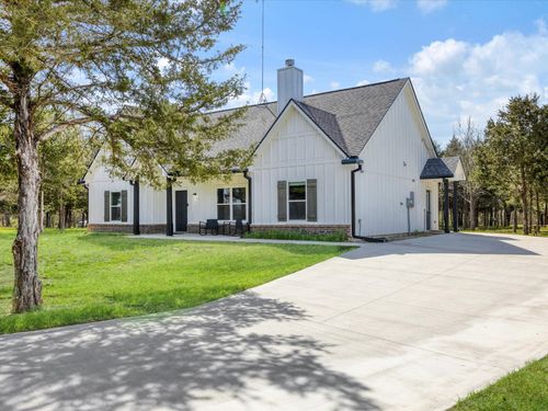 865 County Road 4519, Wolfe City, TX, 75496-3131 | Card Image