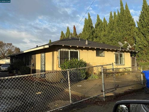 435 Duboce Ave, Richmond, CA, 94801-1938 | Card Image