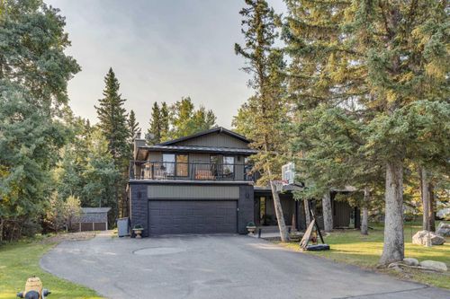 106 Redwood Meadows Dr, Redwood Meadows, AB, T3Z1A3 | Card Image