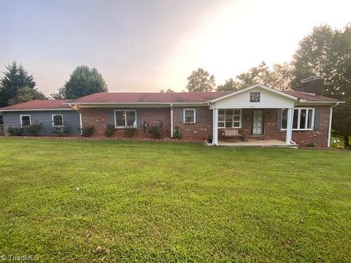 2949 Playmore Beach Road, Morganton, NC, 28655 | Card Image