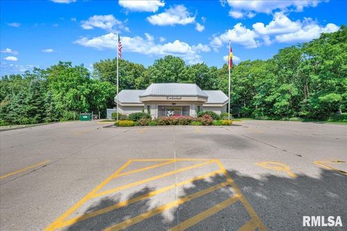 7601 N Harker Dr, Peoria, IL, 61615-1850 | Card Image