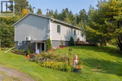 130 Hillcrest Rd, Saint John, NB, E2N1T3 | Card Image