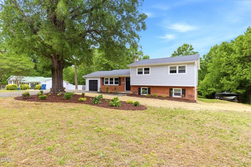 4030 Southview Dr, Greensboro, NC, 27407-9739 | Card Image