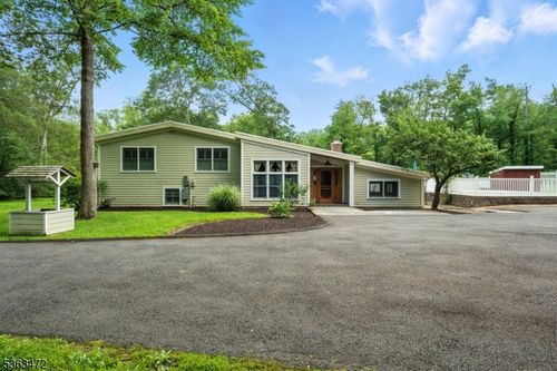 34 Millbrook Rd, New Vernon, NJ, 07976-9703 | Card Image