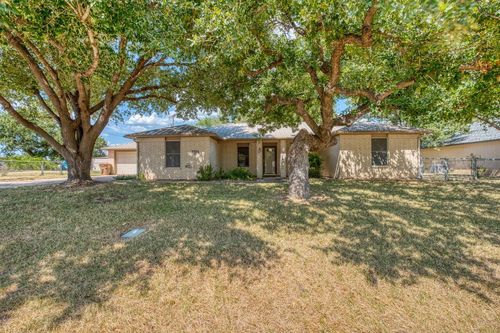 2224 Ridgeview, Kingsland, TX, 78639-3752 | Card Image