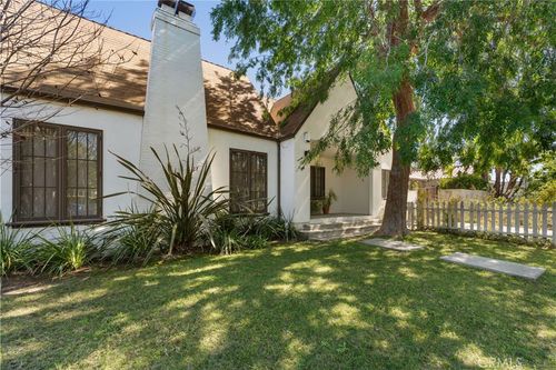 846 S Cloverdale, Los Angeles, CA, 90036 | Card Image