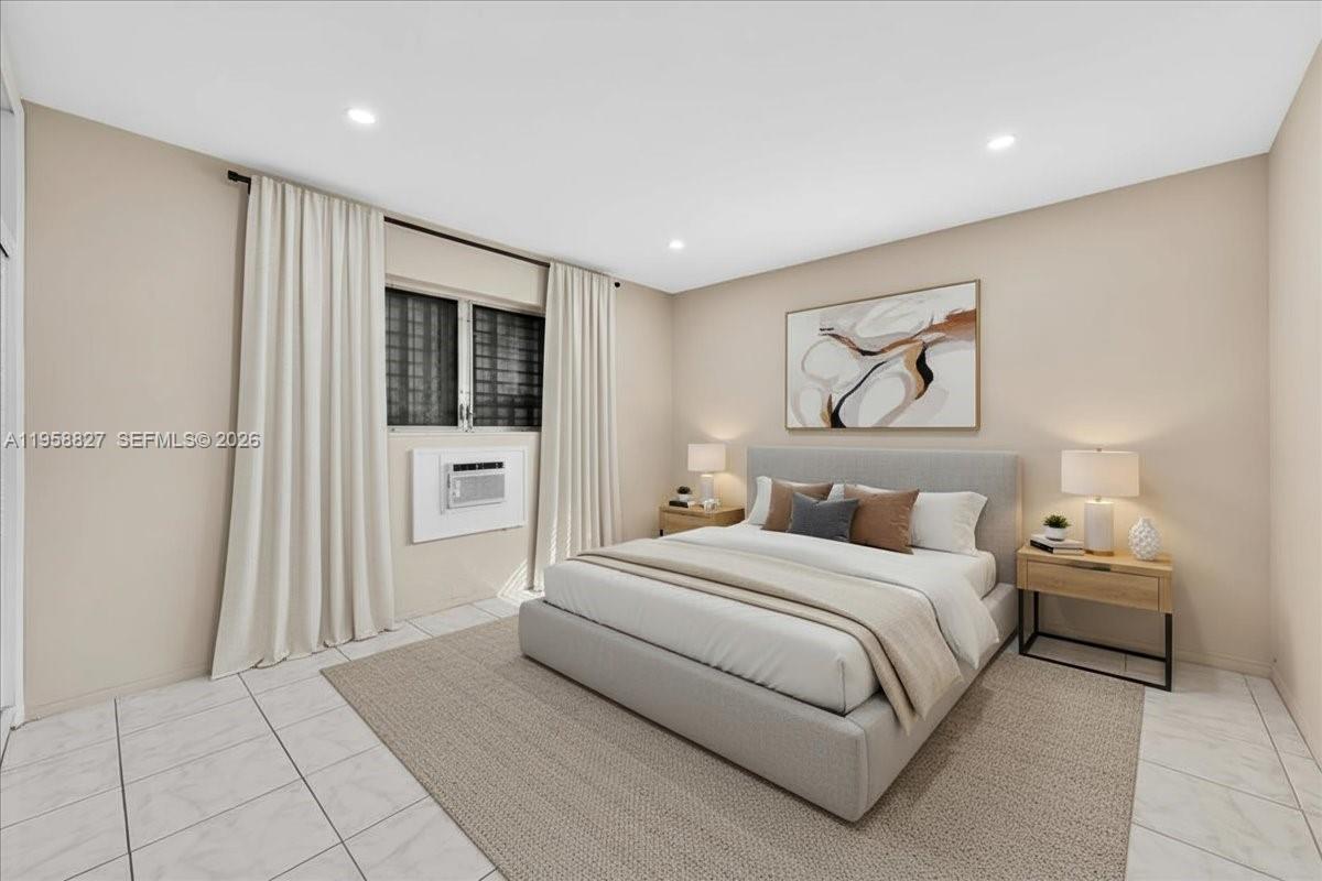 Residential Lease in Hollywood 2