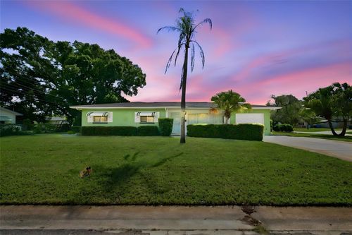 2101 Winchester Rd N, St Petersburg, FL, 33710-4942 | Card Image