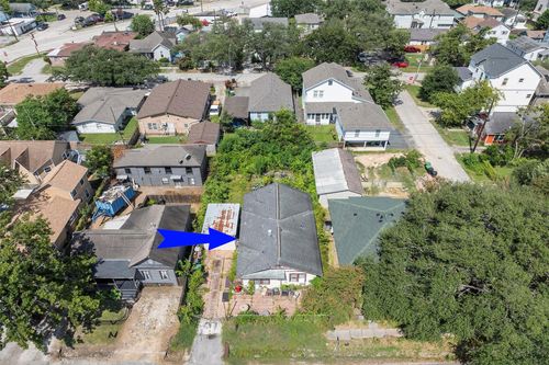 409 Walton St, Houston, TX, 77009-5134 | Card Image