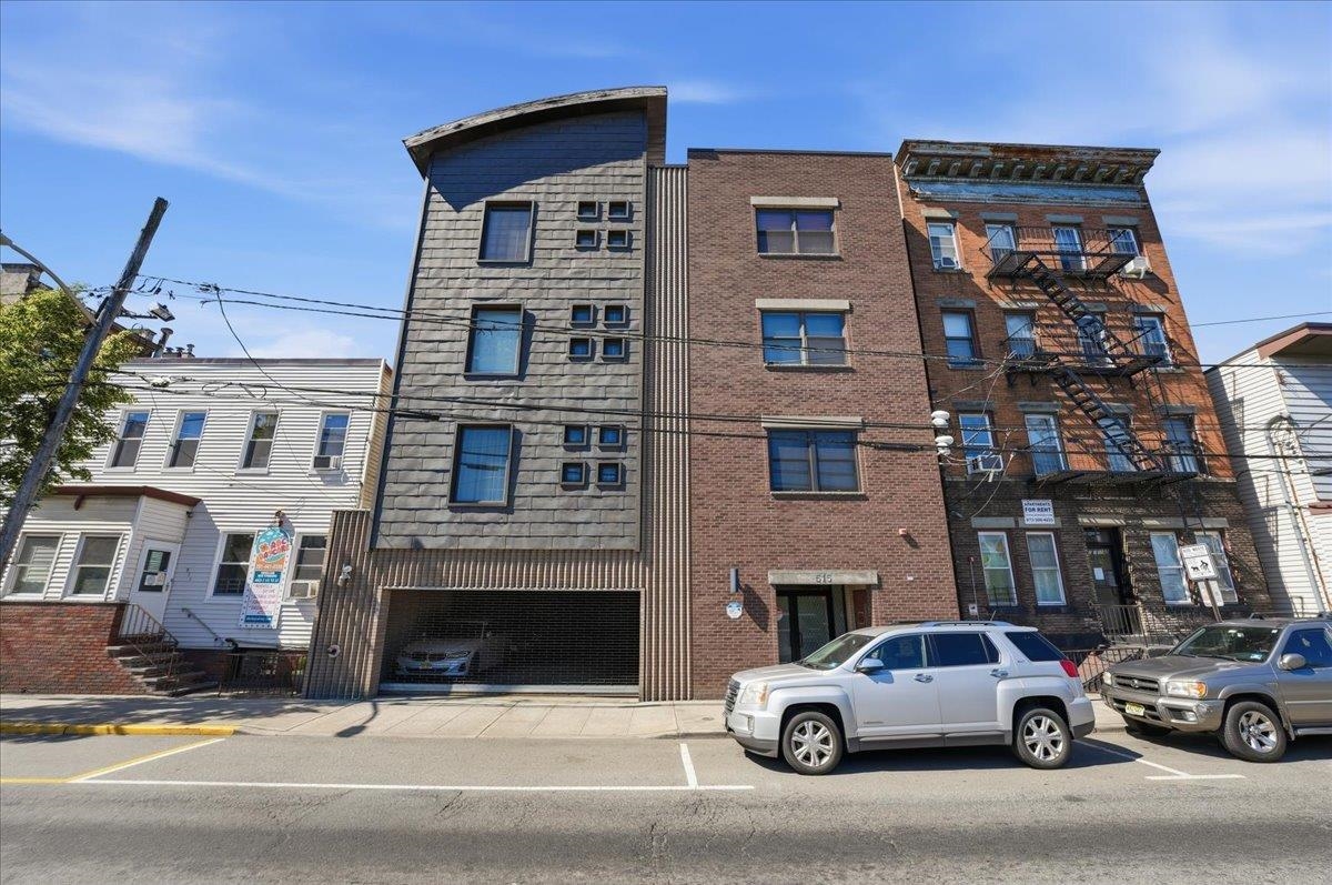 Residential Lease in Union City