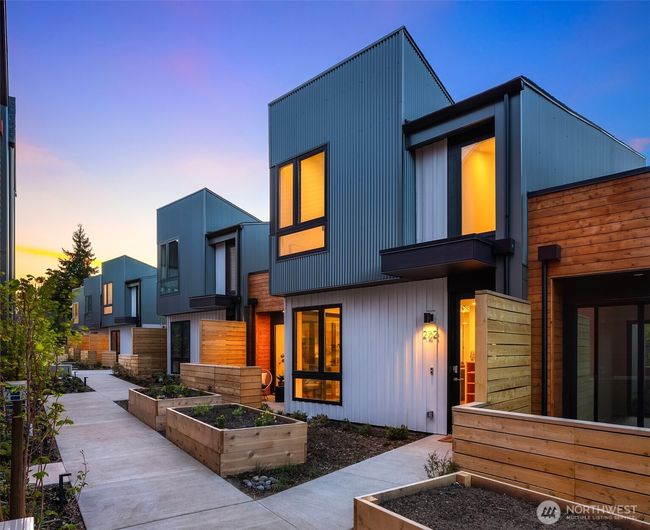 230 Canopy Path Nw, Townhouse with 3 bedrooms, 3 bathrooms and null parking in Bainbridge Island WA | Image 26