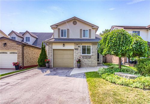 582 Drummerhill Cres, Waterloo, ON, N2T1G4 | Card Image