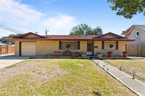 1302 Aswan Dr, Corpus Christi, TX, 78412-4102 | Card Image