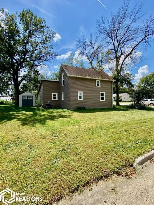 403 2nd Ave Se, Belmond, IA, 50421-1116 | Card Image