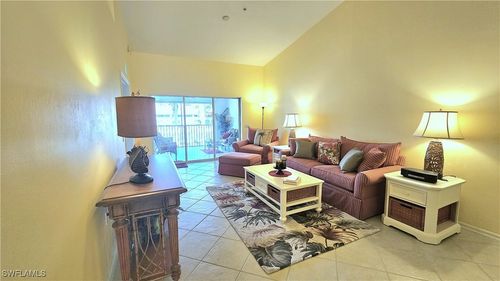 apt-8202-2381 Hidden Lake Ct, NAPLES, FL, 34112-2857 | Card Image
