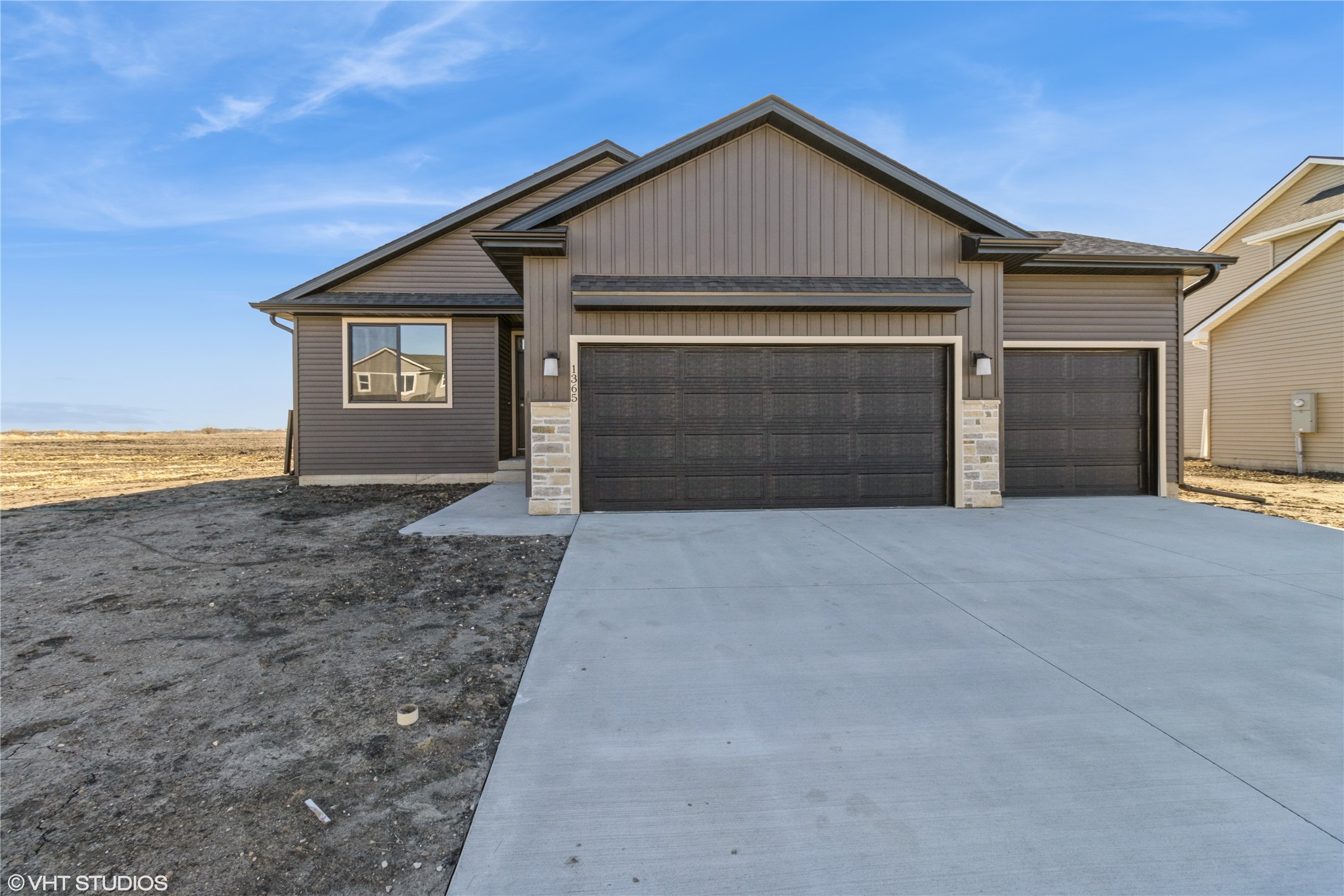 Cedar St, Waukee, IA 50263