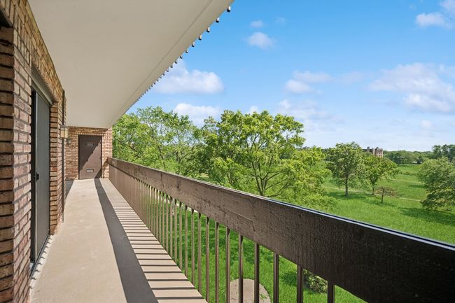 APT-409 - 3851 Mission Hills Rd, Condo with 2 bedrooms, 2 bathrooms and 1 parking in Northbrook IL | Image 16
