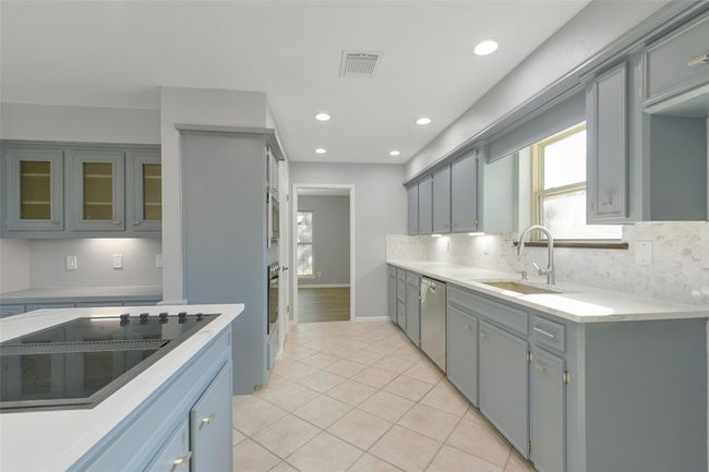 Kitchen also has a huge pantry | Image 34
