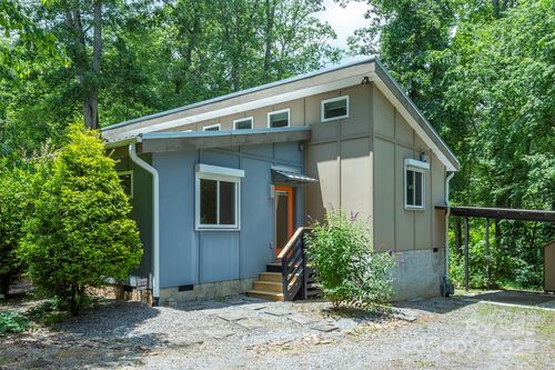 17 Digges Rd, Asheville, NC, 28805-1722 | Card Image