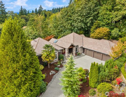 6560 156th Avenue Se, Bellevue, WA, 98006 | Card Image