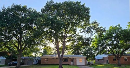 3205 Karla Dr, Mesquite, TX, 75150-1720 | Card Image