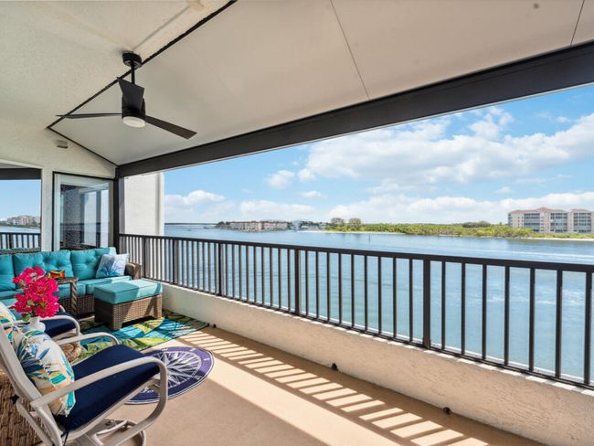 232 - 232 La Peninsula Blvd, Condo with 2 bedrooms, 3 bathrooms and null parking in NAPLES FL | Image 4
