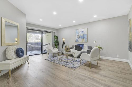 apt-40-999 W Evelyn Ter, Sunnyvale, CA, 94086-6781 | Card Image