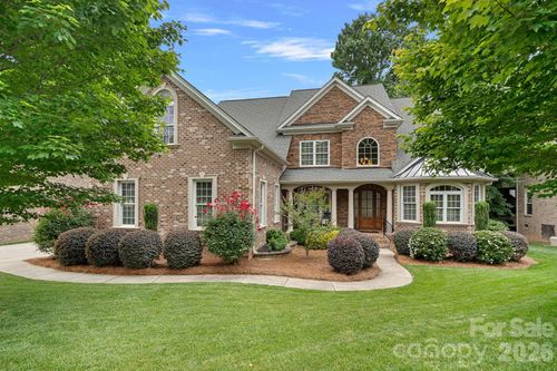 195 Birdie Dr, Stanley, NC, 28164-8806 | Card Image