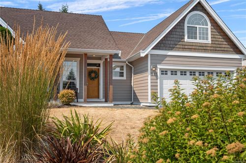 227 Lodgepole Dr, Parksville, BC, V9P2Z1 | Card Image