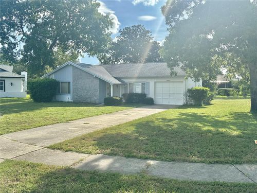 13102 Pembrook Ct, HUDSON, FL, 34667-2729 | Card Image