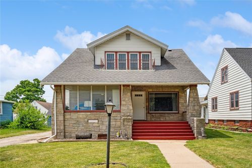 95 3rd Ave, Keystone, IA, 52249-9700 | Card Image