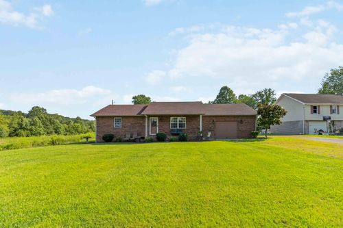 67 Johnson Ln, Corbin, KY, 40701-6124 | Card Image