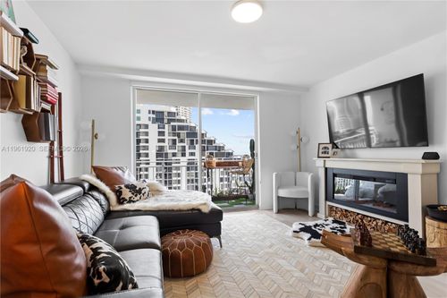 apt-1705-770 Claughton Island Dr, Miami, FL, 33131-2631 | Card Image