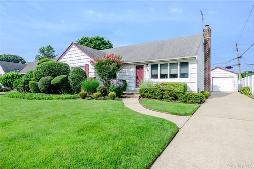 750 Durham Road, Hempstead, NY, 11554 | Card Image