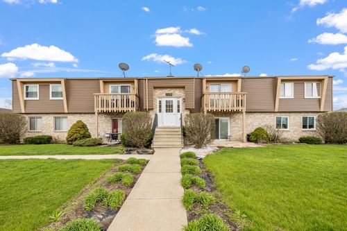 unit-7-2291 Bicentennial Ave, Crest Hill, IL, 60403-8321 | Card Image