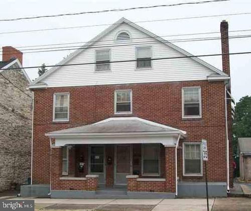 20 E Main St, Middletown, PA, 17057-1809 | Card Image
