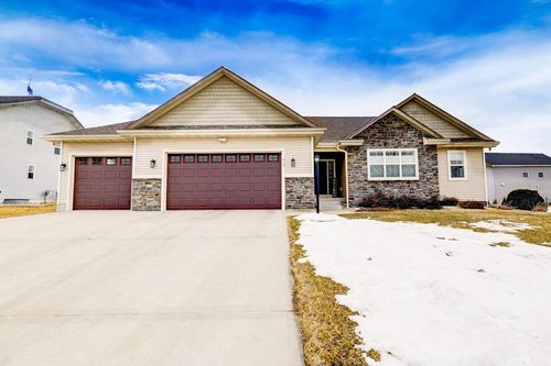 910 Yorktown Rd, DeForest, WI, 53532-2901 | Card Image