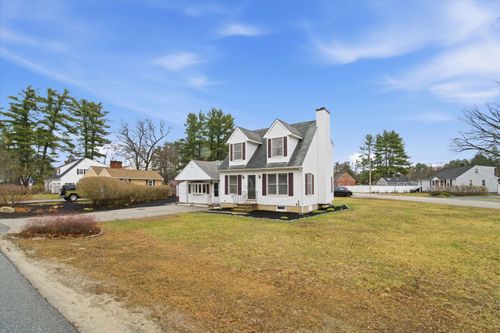 14 Plummer Rd, Bedford, NH, 03110-6407 | Card Image