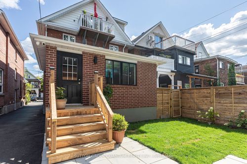 156 Mavety St, Toronto, ON, M6P2L9 | Card Image