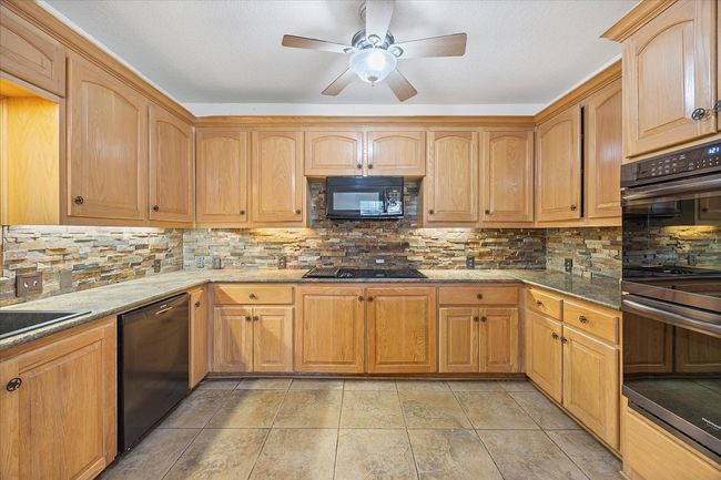 9580 Brockrim Ln, House other with 5 bedrooms, 4 bathrooms and null parking in Quinlan TX | Image 5