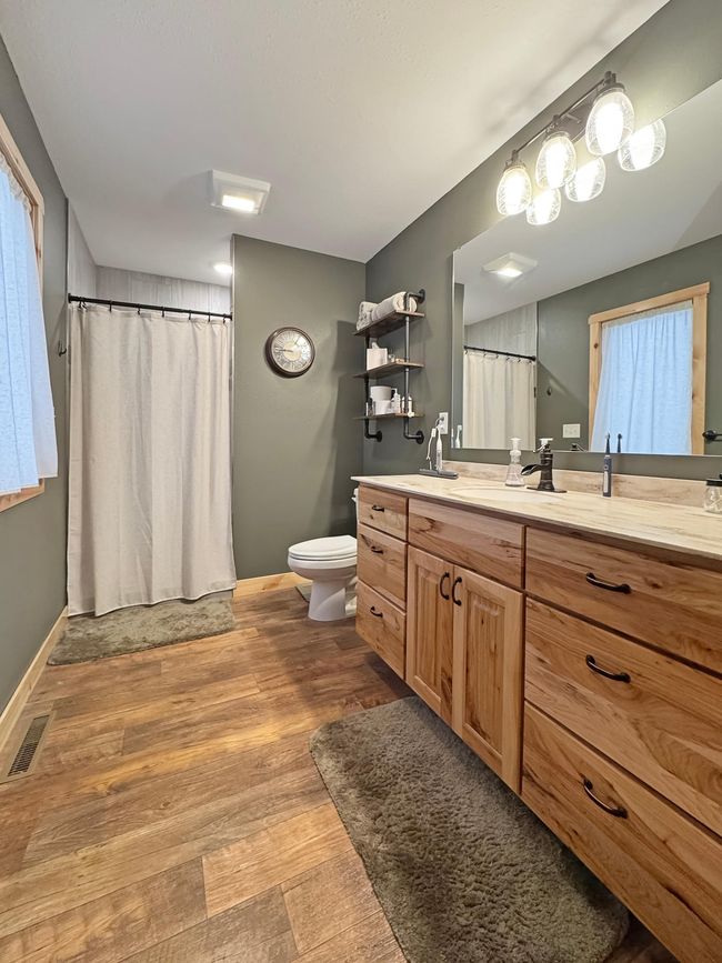 Primary suite bath | Image 31