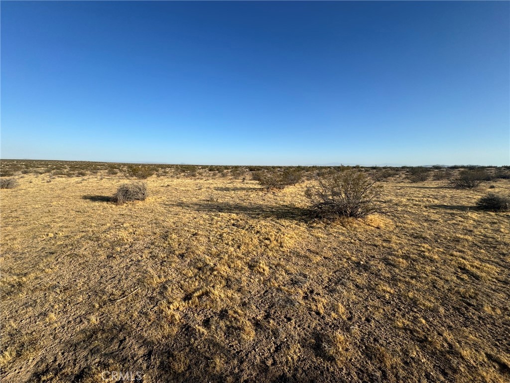 Land in Helendale