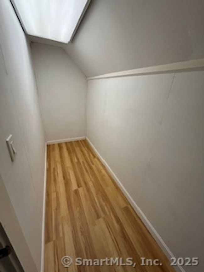 STE-2 - 2 Lincoln Ave, Home with 2 bedrooms, 1 bathrooms and null parking in Mystic CT | Image 8